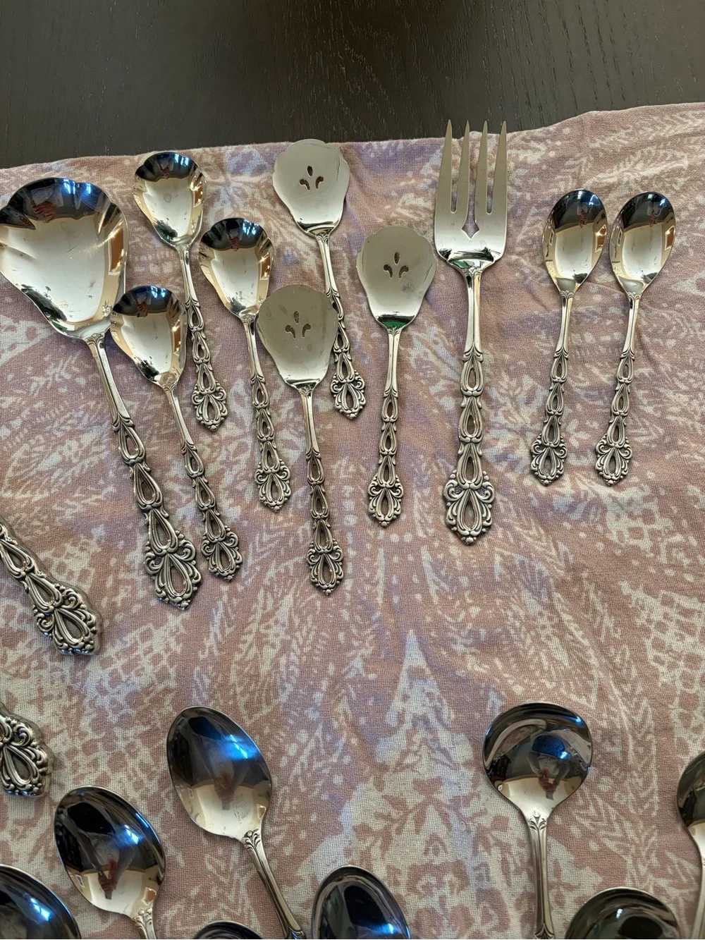 Oneida Community Chandelier Pattern Stainless Vintage Flatware Set